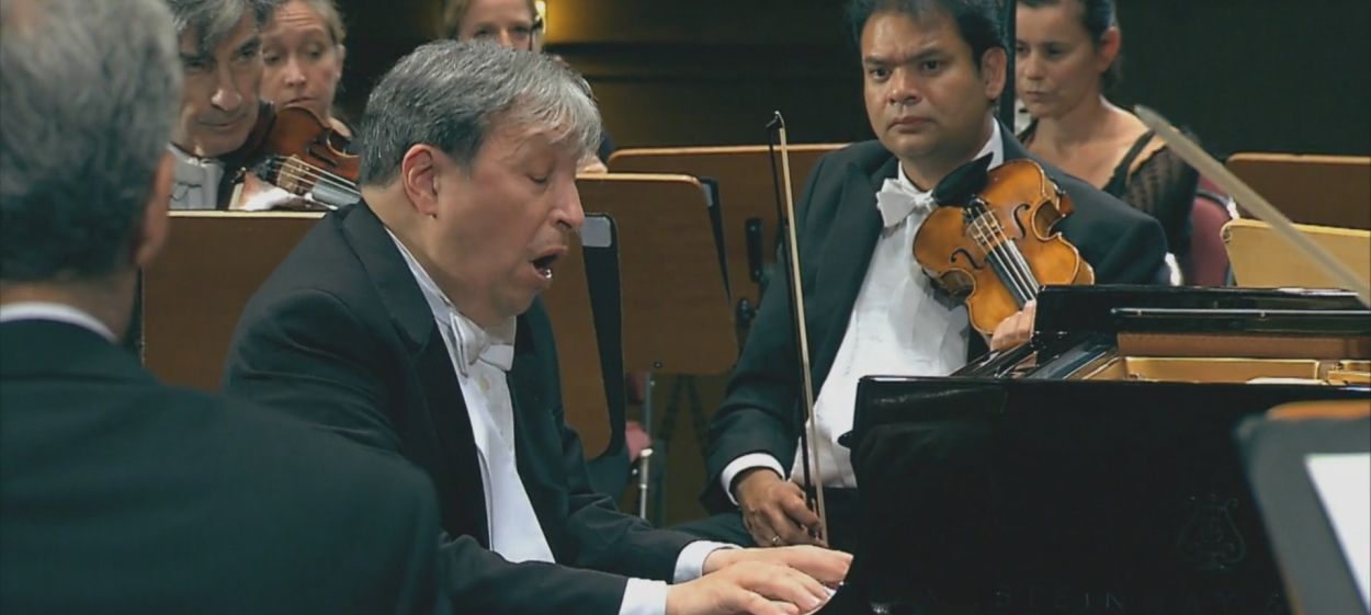 Murray Perahia and the Academy of St. Martins in the Fields play Beethoven