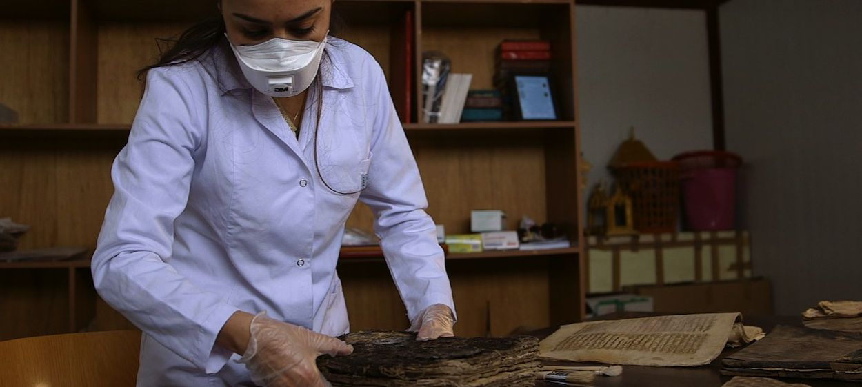 Book Hunters - Saving the World's Cultural Legacy  // © Kinescope Film GmbH    Book Hunters - Saving the World's Cultural Legacy