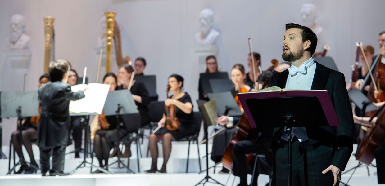 Der Zwerg, kommentiert von Sebastian Hanusa  Der Zwerg, kommentiert von Sebastian Hanusa