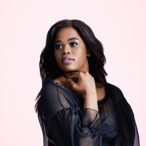 © Gregor Hohenberg / Sony Pretty Yende
