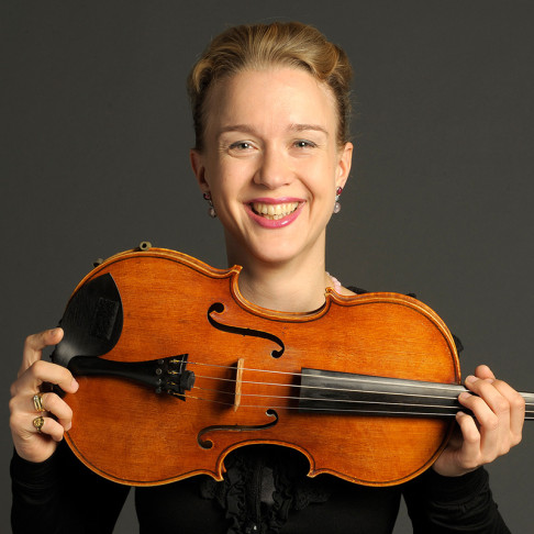 © Bettina Stöß Kirsikka de Leval Jezierski