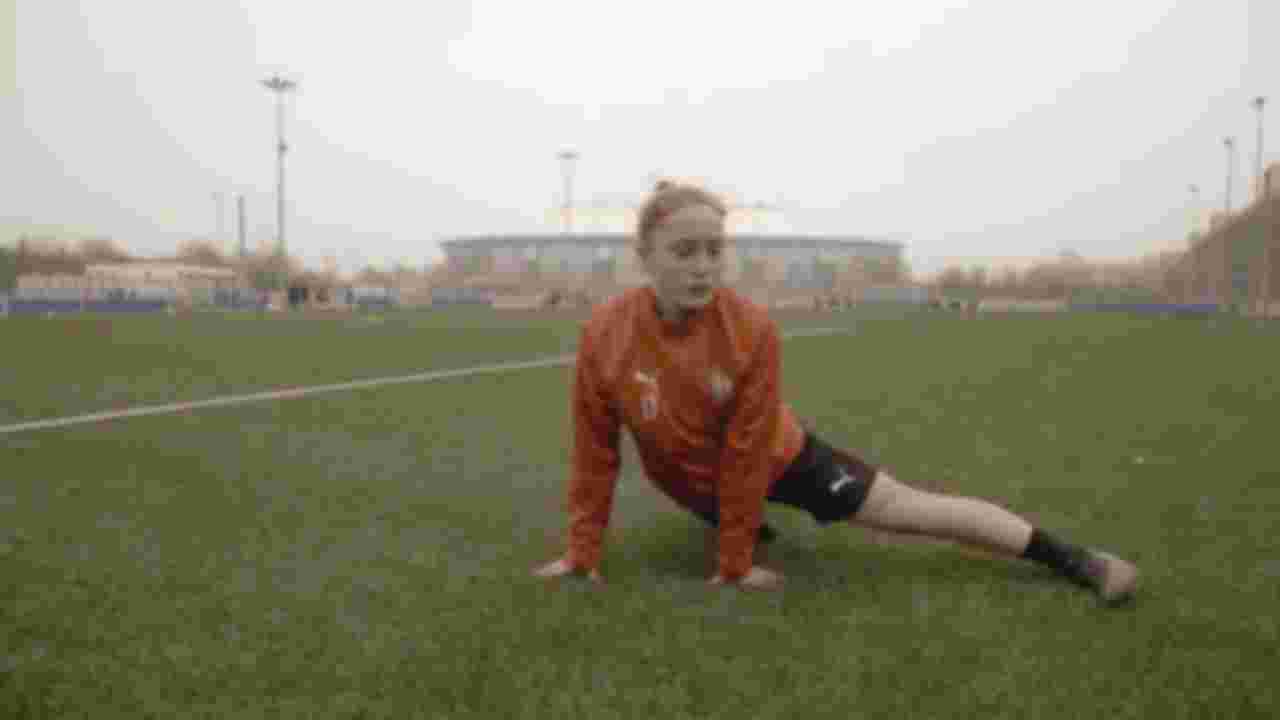 TITLE: KICK IT LIKE A GIRL
COPYRIGHT: 2023 Jennifer Günther | Karin de Miguel Wessendorf