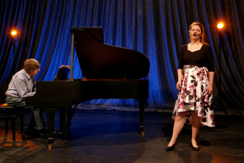 Flurina Stucki singt den Csárdás der Rosalinde