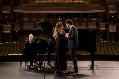 Ekaterina Siurina und Charles Castronovo singen La Traviata Ekaterina Siurina und Charles Castronovo singen La Traviata