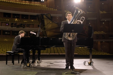 Vikentios Gionanidis spielt Manon Lescaut Vikentios Gionanidis spielt Manon Lescaut