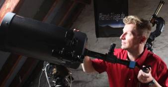 Astronomiekurse mit Tom Fliege // Dr. Tom Fliege Astronomiekurse mit Tom Fliege // Dr. Tom Fliege