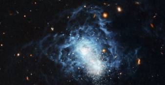 Kleine Galaxien - Große Wirkung // NASA/ ESA/ STScI (A. Aloisi), frei verwendbar