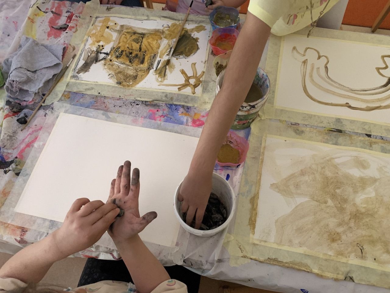 Experimentieren |  © 2023 // Sara Liebe Experimentieren