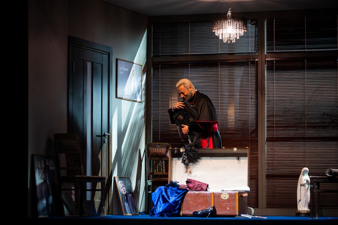 TITLE: Tosca
COPYRIGHT: Clemens Heidrich Clemens Heidrich
