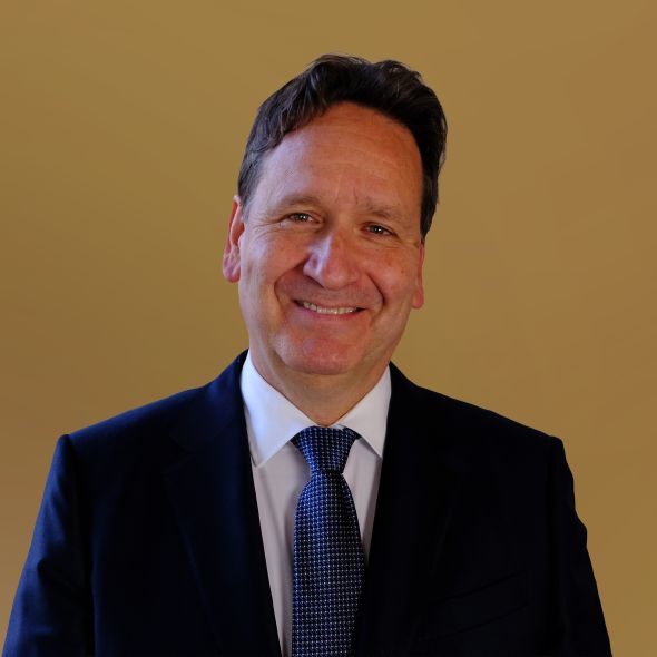 Prof. Dr. Karsten E. Dreinhöfer  Ein Porträtbild von Prof. Dr. Karsten E. Dreinhöfer.