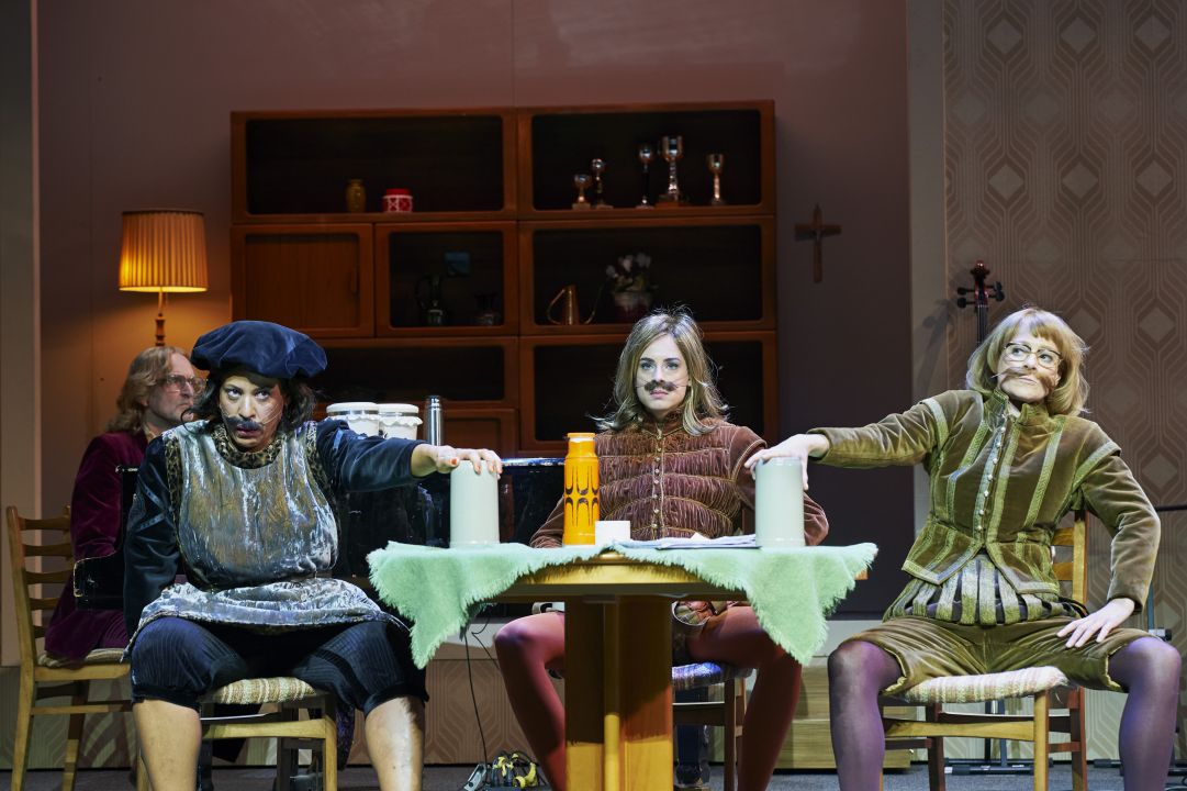 TITLE: Goethes Faust — allerdings mit anderem Text und auch anderer Melodie
COPYRIGHT: Katrin Ribbe Katrin Ribbe