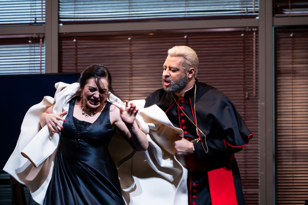 TITLE: Tosca
COPYRIGHT: Clemens Heidrich Clemens Heidrich